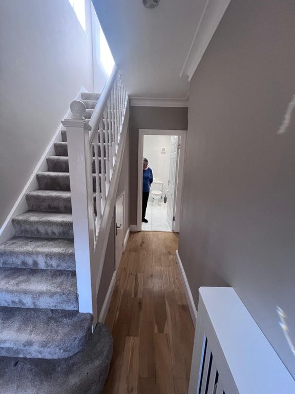 Property photo 2 of 23