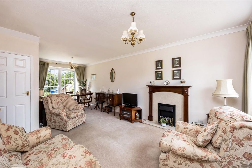Property photo 2 of 16 The Hollow, 49-015.Jpg