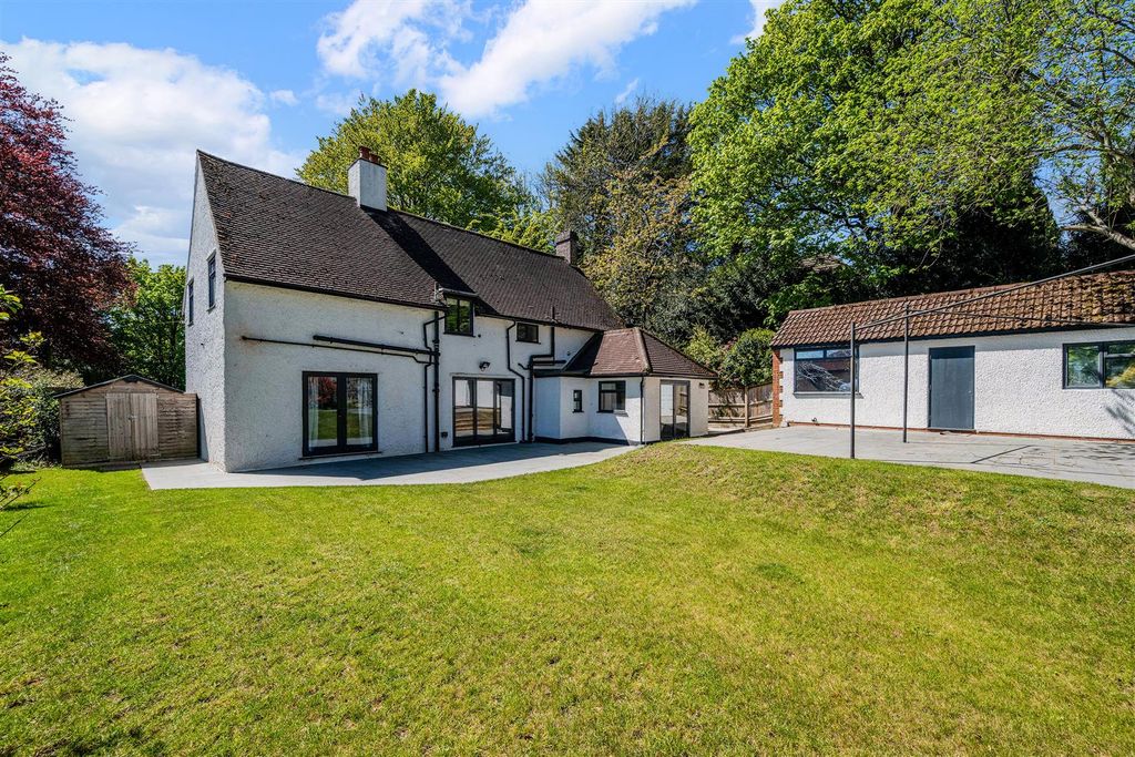 Additional image 23 of 4 bed detached house for saleWoodfield Hill, Coulsdon CR5