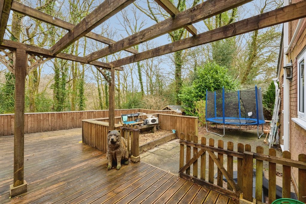 Property photo 2 of 16 Pbox-Img.Jpg