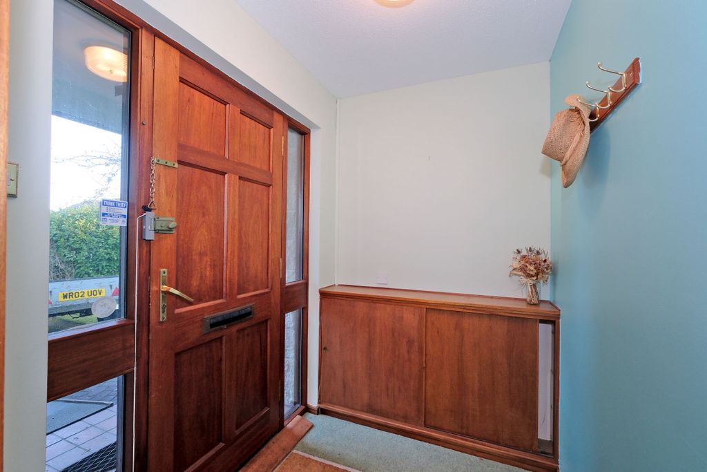 Property photo 2 of 29