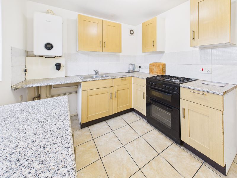 Property photo 3 of 9 Kitchen