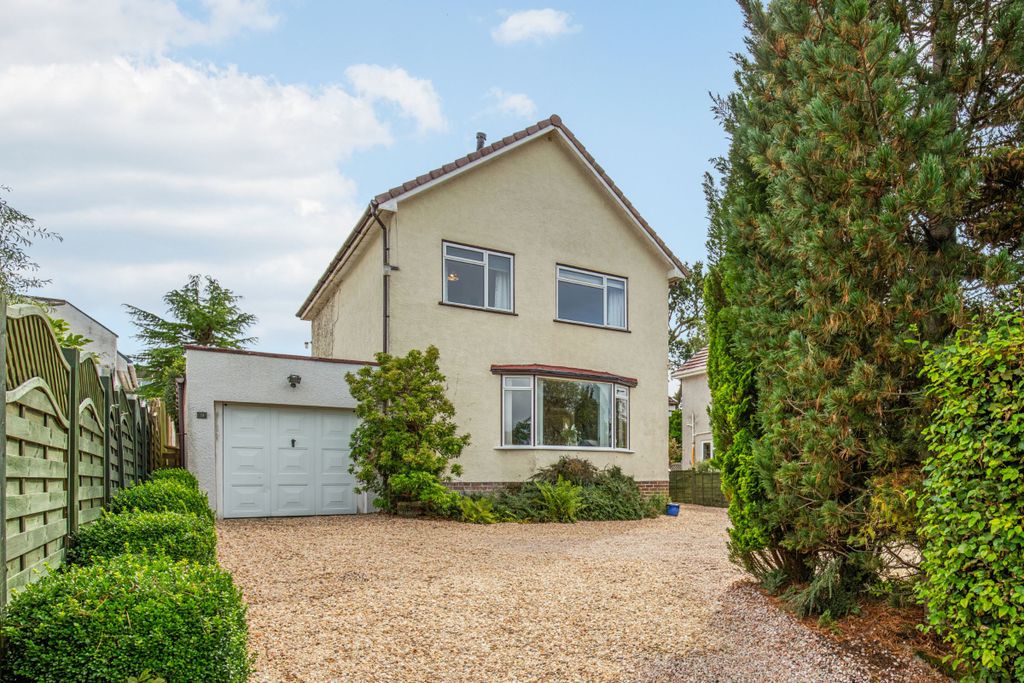 Property photo 2 of 47