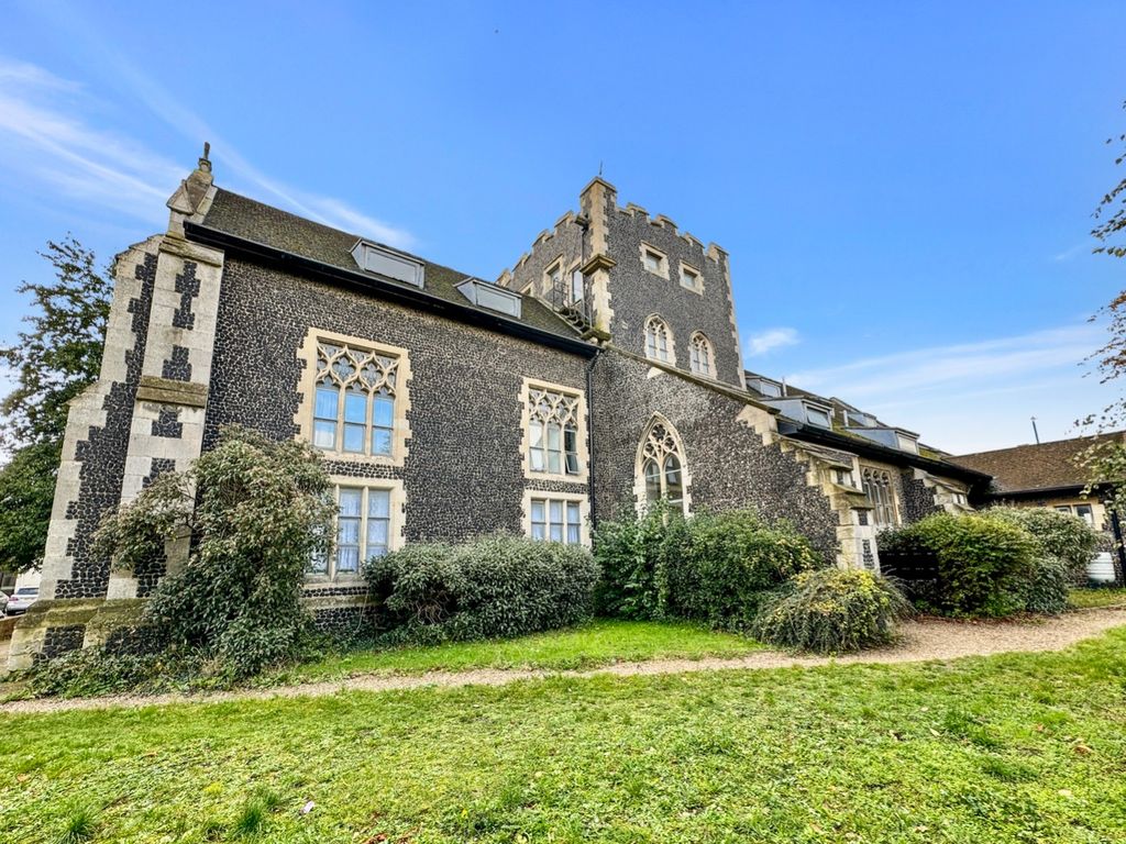 Property photo 1 of 10 4537450