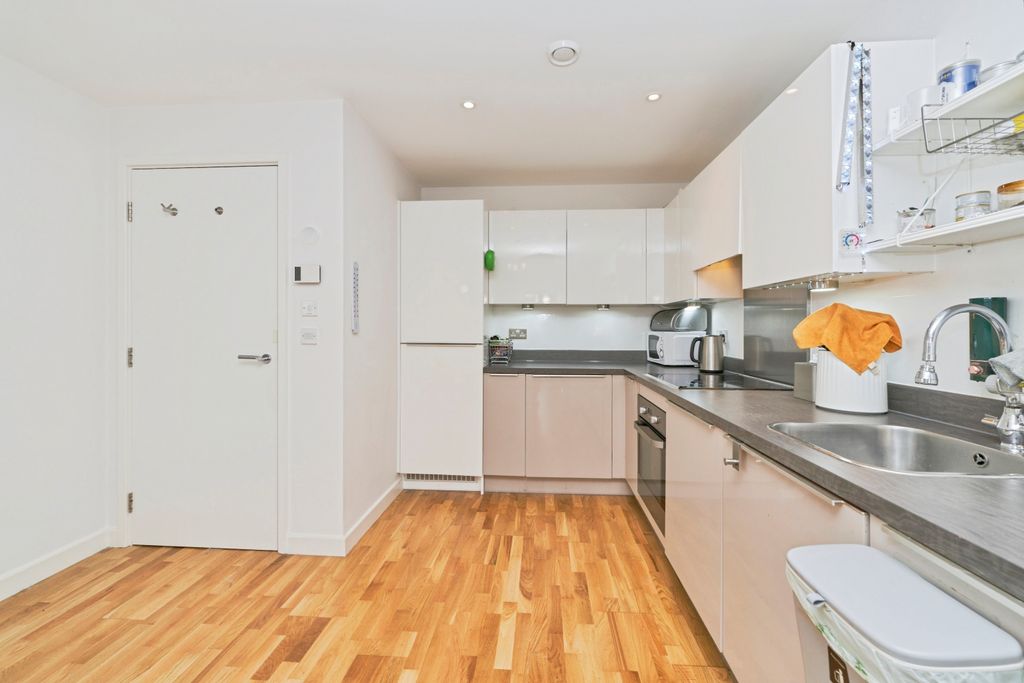 Property photo 3 of 20 1787450_20