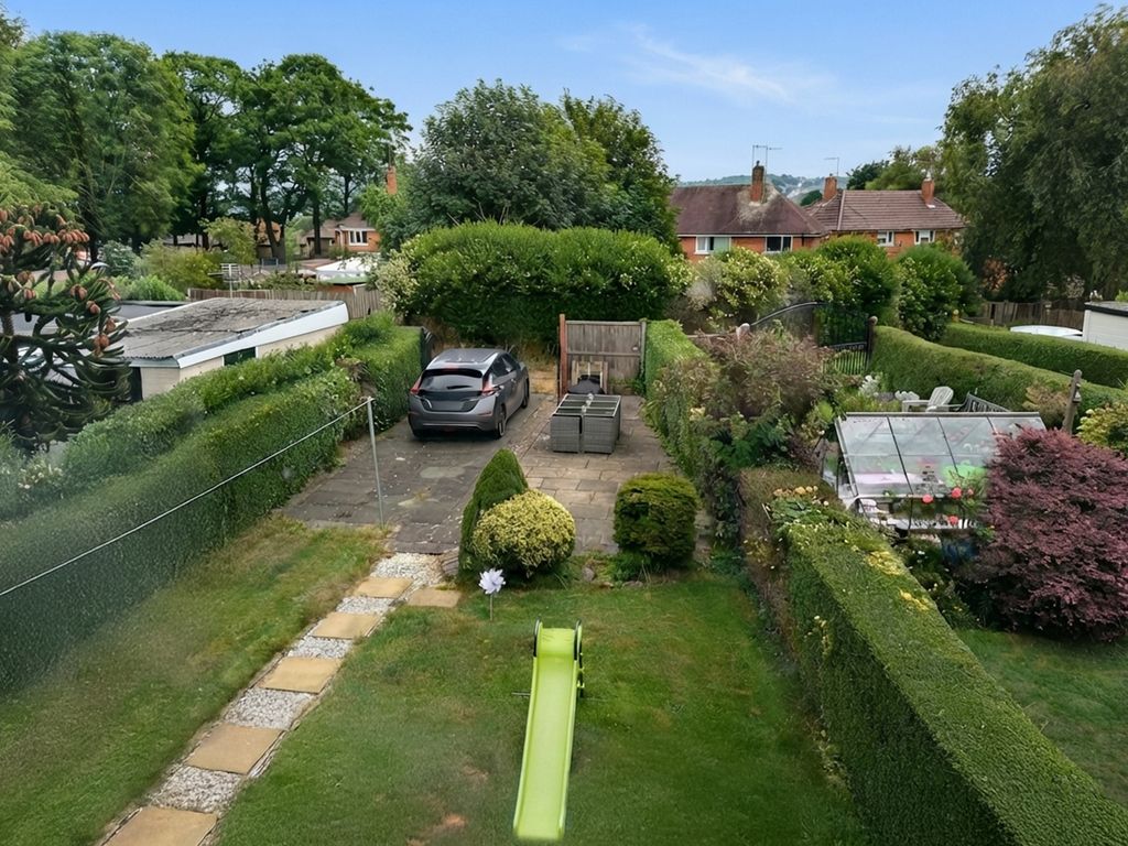 Property photo 2 of 21