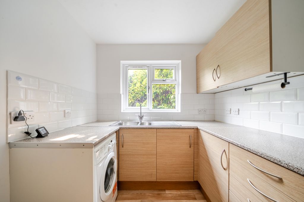 Property photo 3 of 10 1335347-2-68922Db...