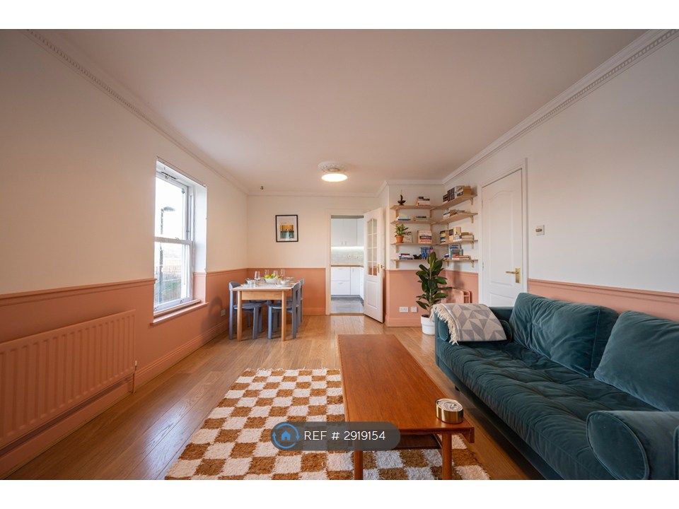Property photo 3 of 34