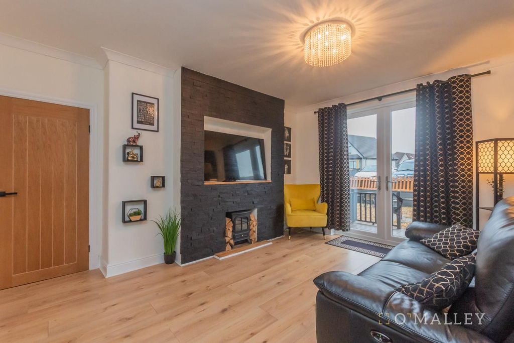 Property photo 2 of 13 Living Room