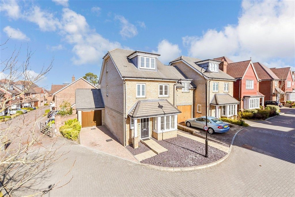 Property photo 2 of 15 External (Brochure)