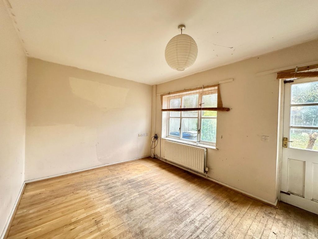 Property photo 3 of 9 Img_2053.Jpg