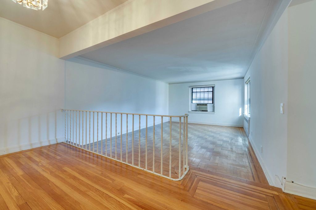 Property photo 3 of 13 <Alttext/>