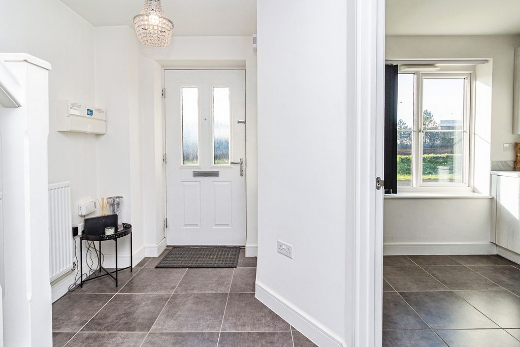 Property photo 2 of 16 Pbox-Img.Jpg