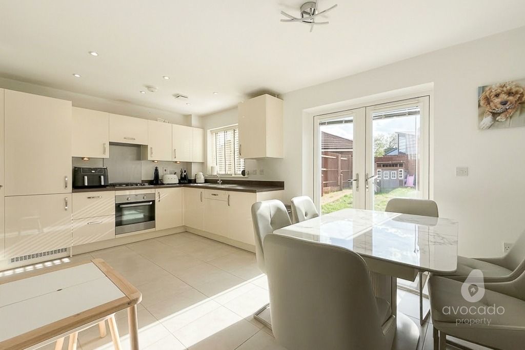 Property photo 2 of 17 5902814