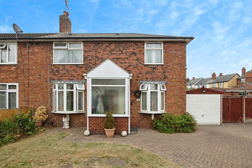 Property photo 1 of 17