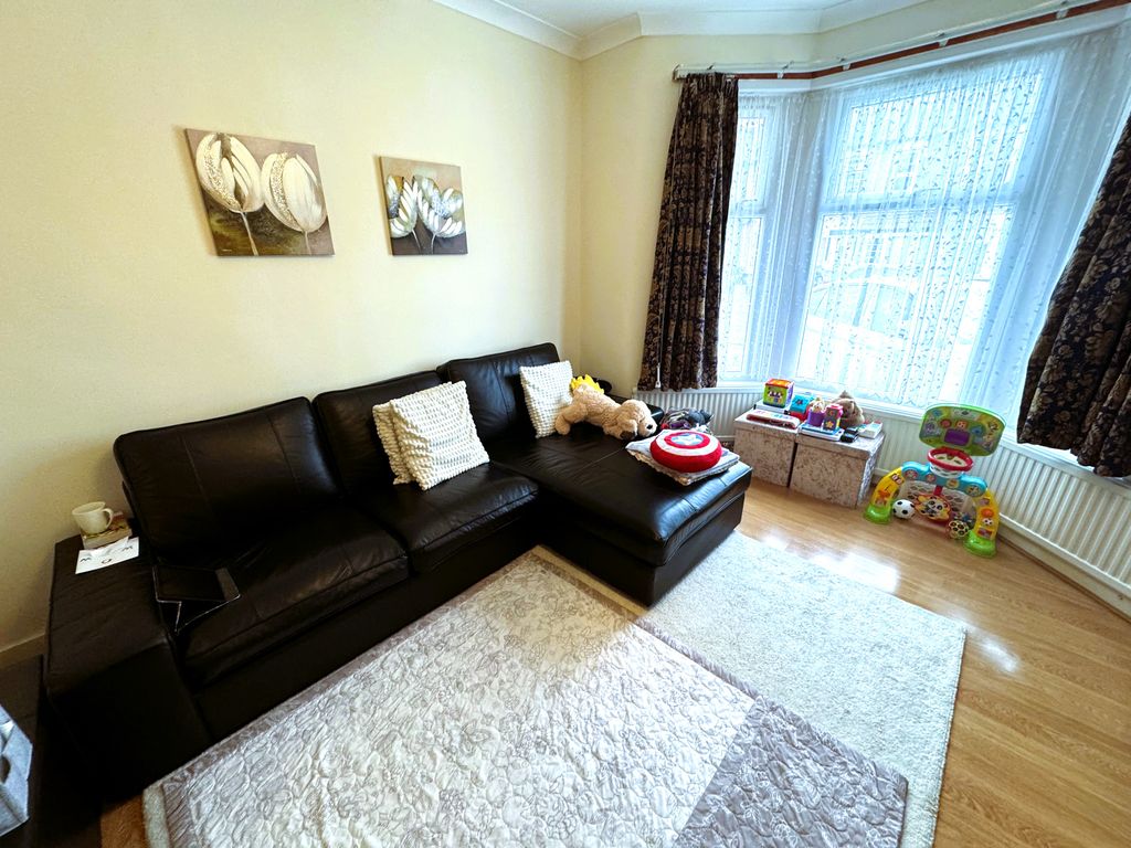Property photo 2 of 16