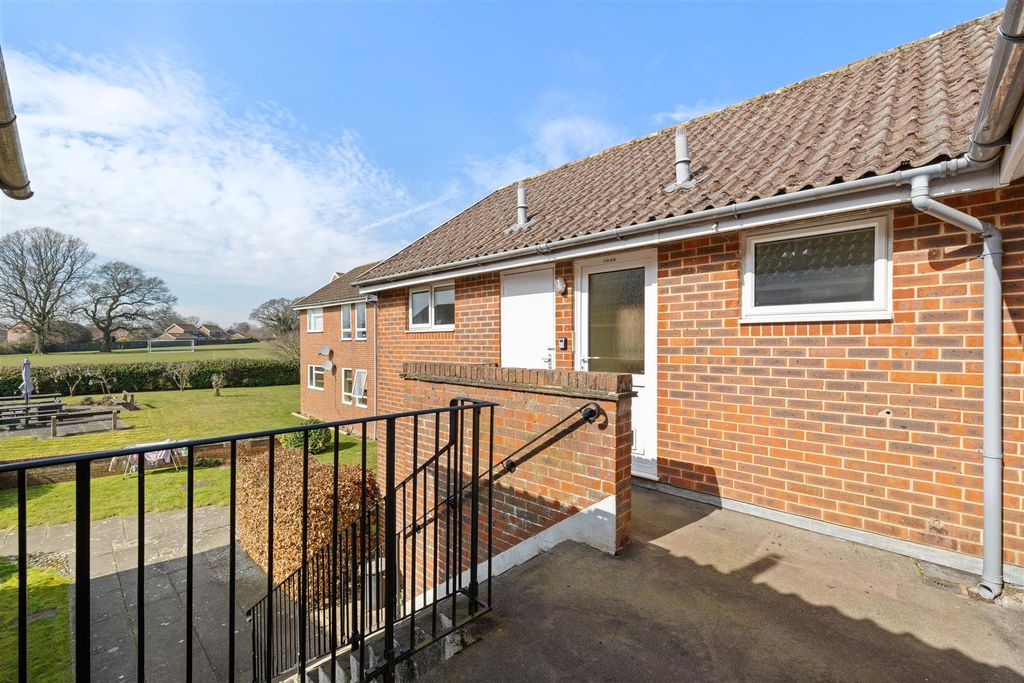 Property photo 1 of 2 Exterior