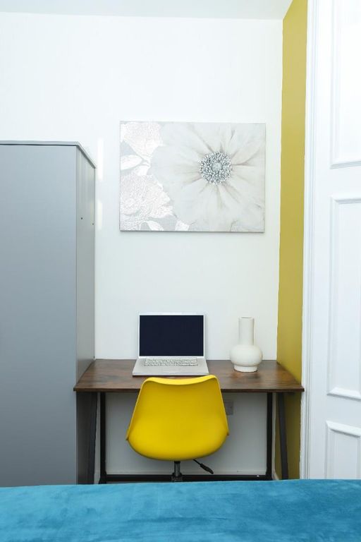 Property photo 2 of 27 9 Newlands #2.Jpg