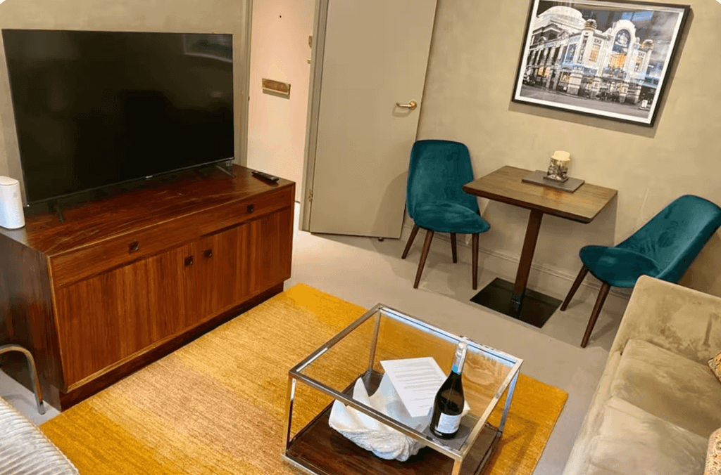 Property photo 3 of 17