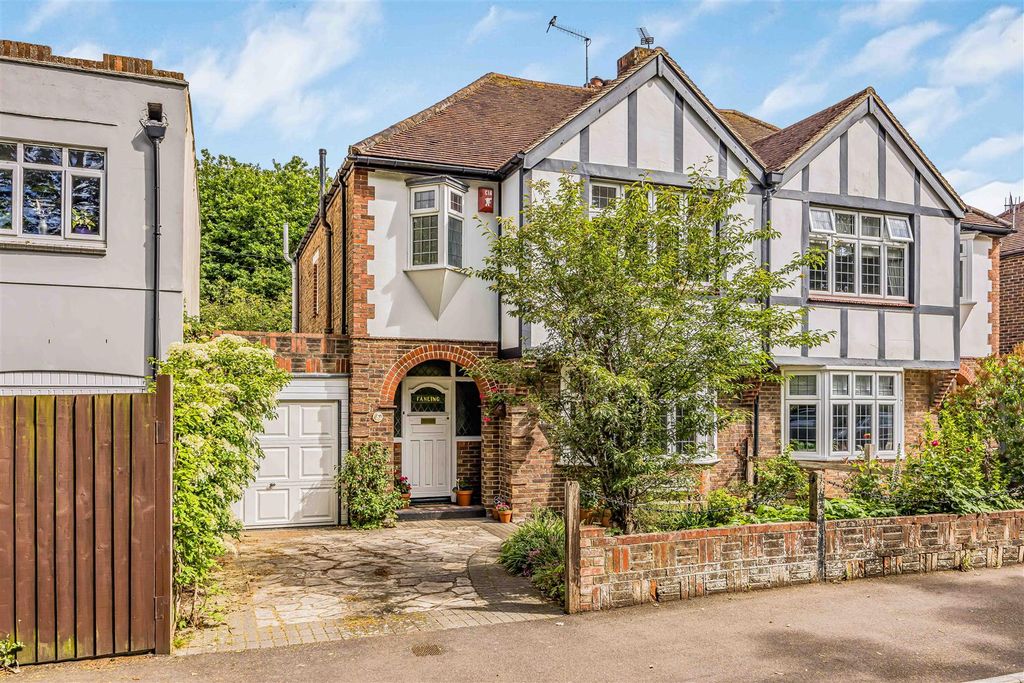 Property photo 1 of 24 11 Military Road, Hilsea-Small-Porticomarketing-So