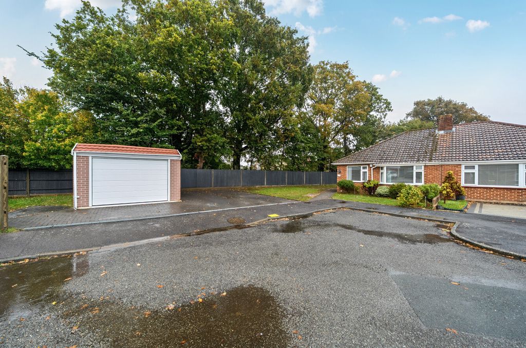 Property photo 1 of 14 1537800-5-1A158F4...