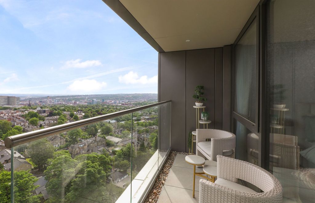 Additional image 2 of 2 bed flat for saleHallam Towers, Fulwood Road, Sheffield S10