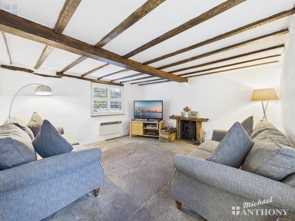 Property photo 2 of 17 Cam03852G0-Pr0439-Still006