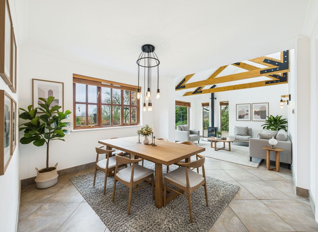 Property photo 2 of 39 Lounge/Dining Room (Virtually Furnished)