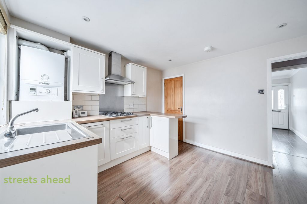 Property photo 3 of 20 3Dbf22c1-290c-435...