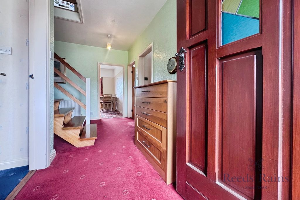 Property photo 2 of 27 Picture No. 29