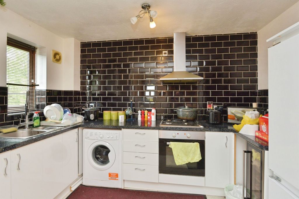 Property photo 3 of 17