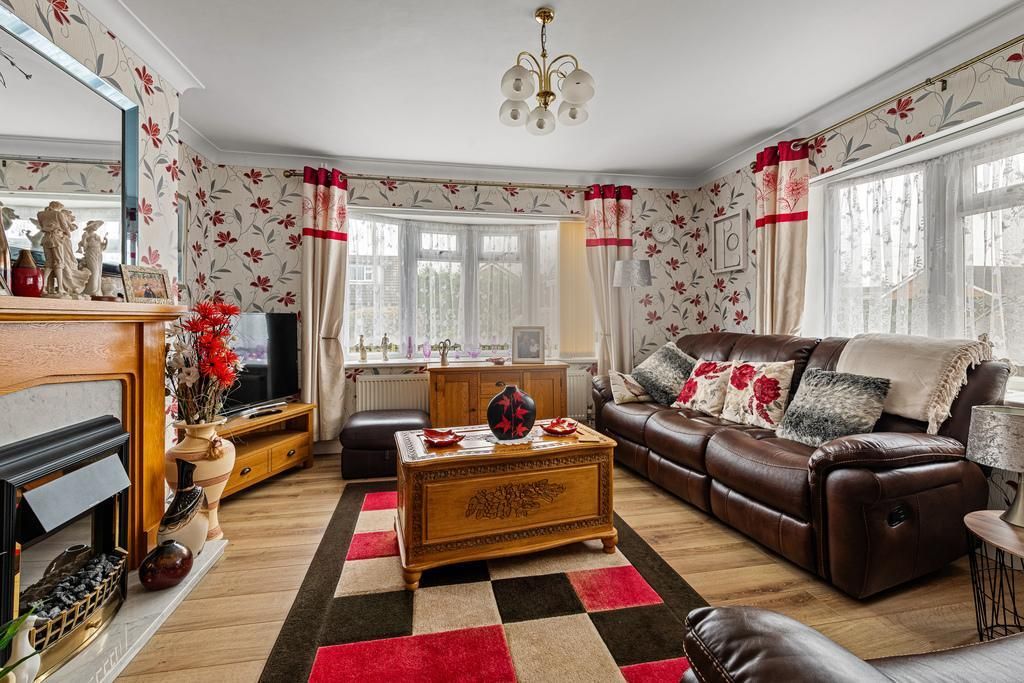 Property photo 2 of 17 Photo 2