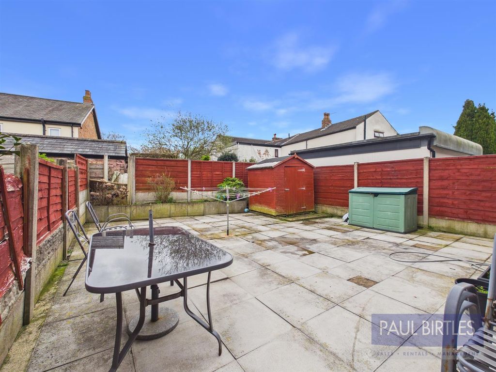 Property photo 2 of 24 Cam01301G0-Pr0735-Still024.Jpg