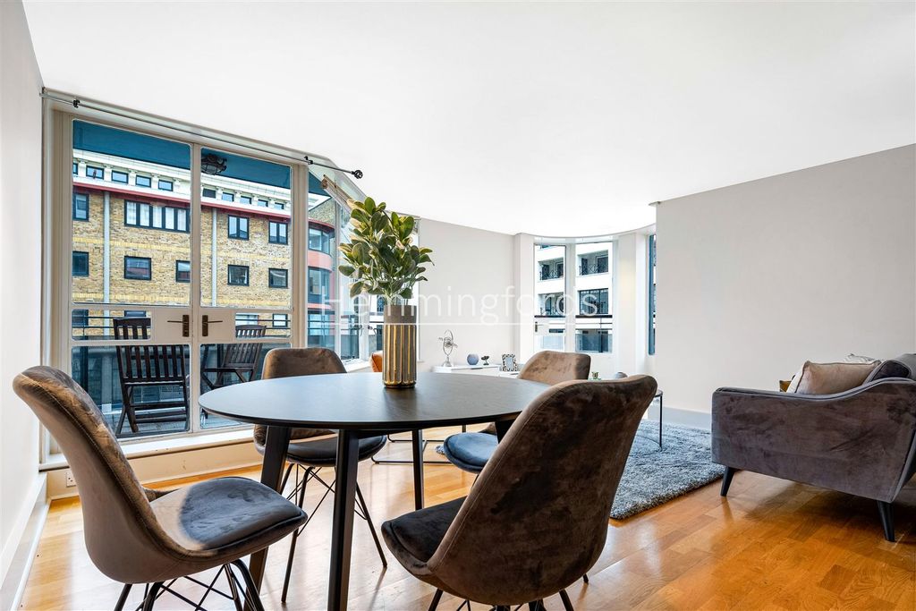 Property photo 2 of 12 28_Admirals_Court-7.Jpg