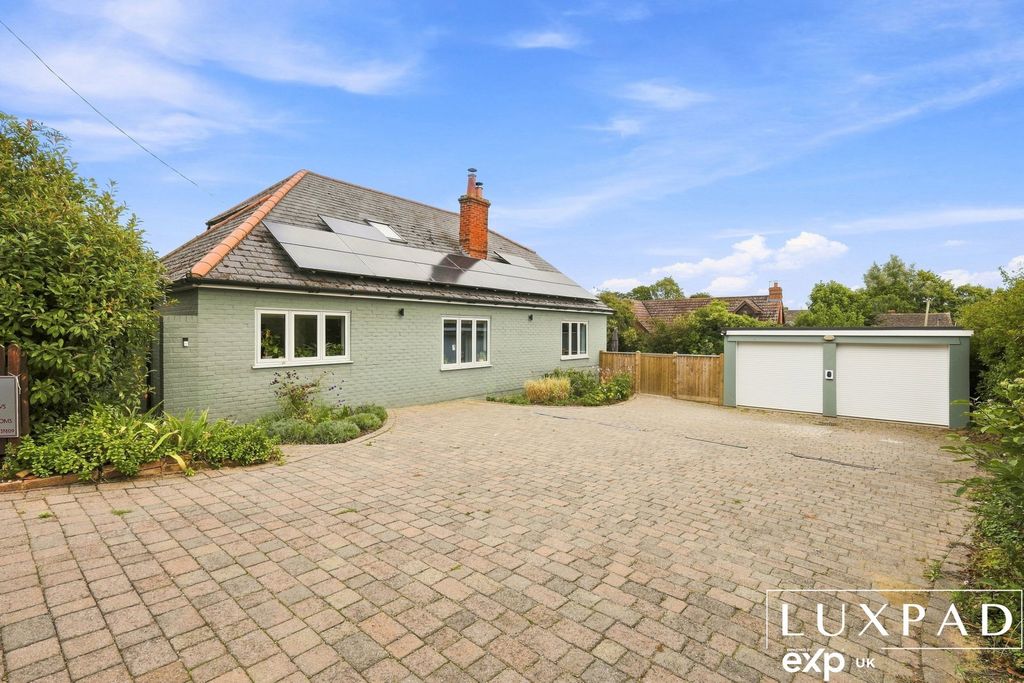 Property photo 2 of 35