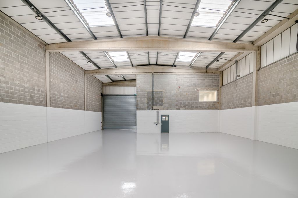 Property photo 3 of 9