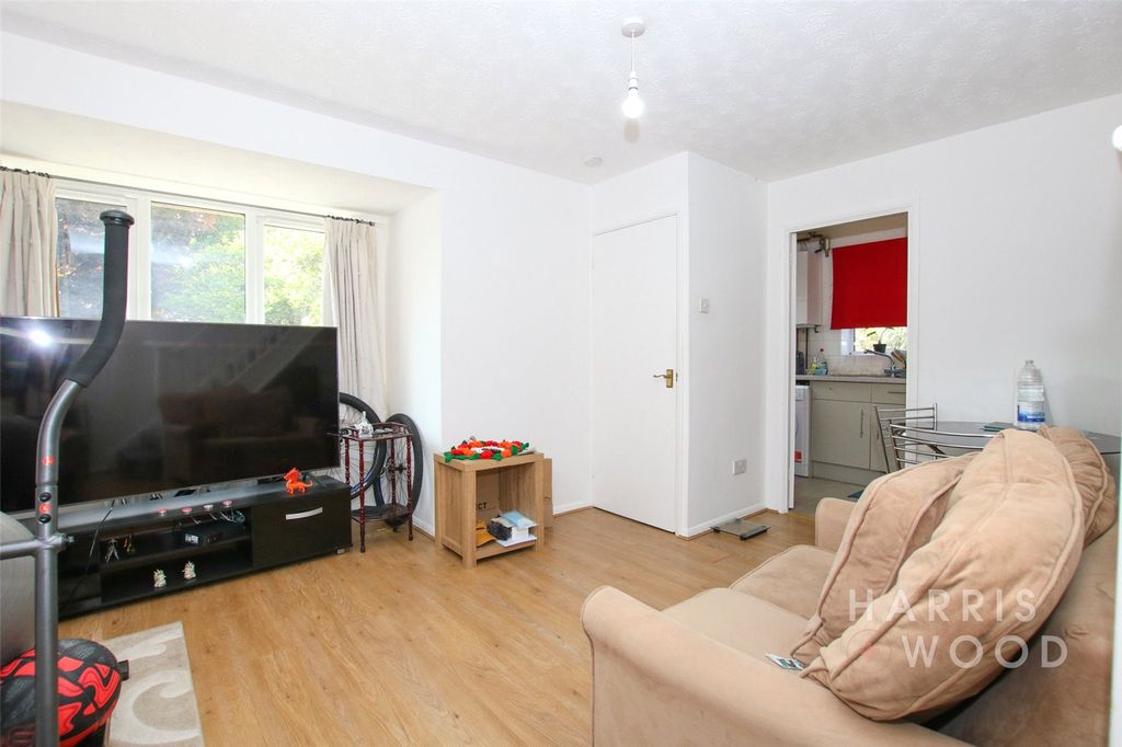 Property photo 3 of 11 Picture No. 15