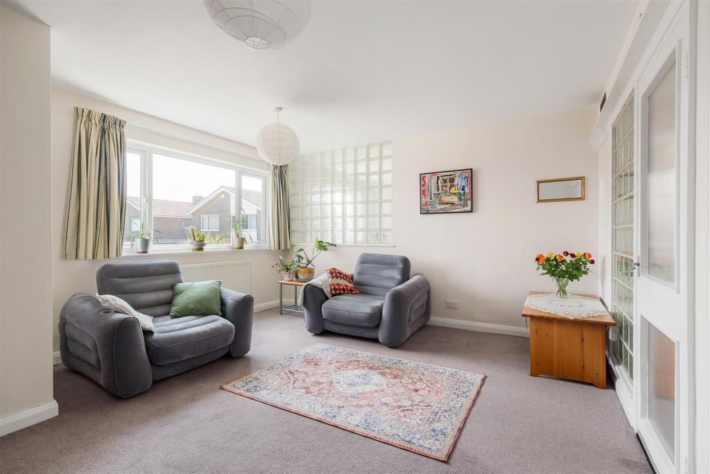 Property photo 3 of 14 Untitled (14 Of 16).Jpg