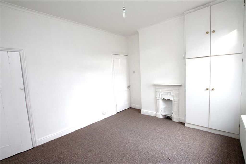 Property photo 1 of 14 (Main)