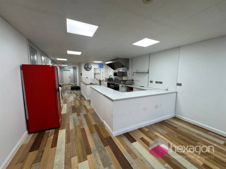 Property photo 3 of 6