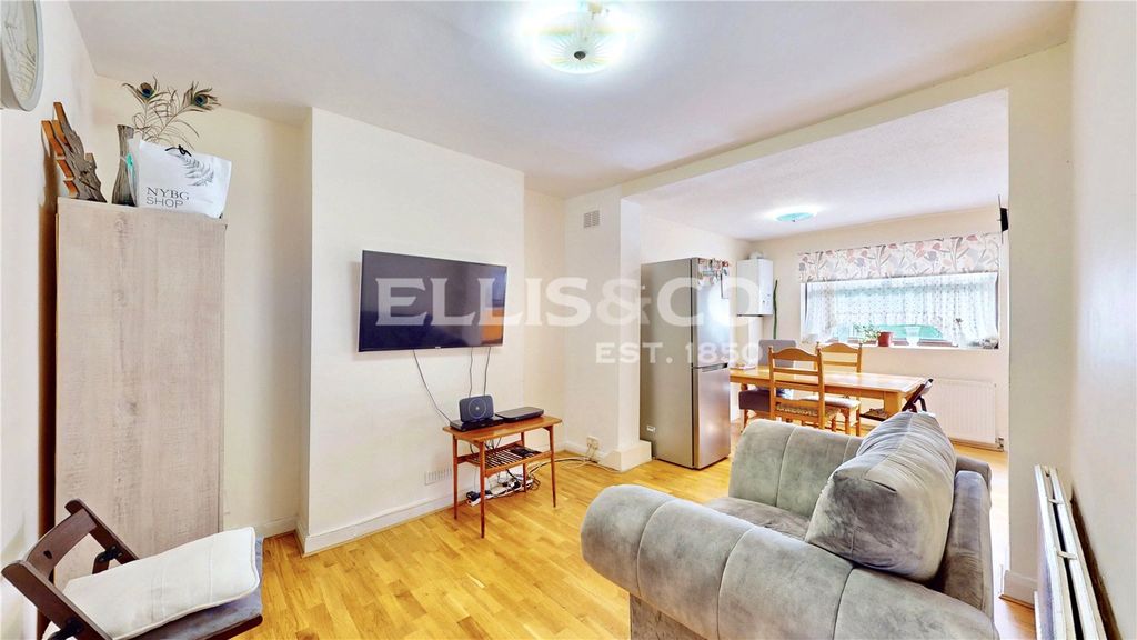 Property photo 2 of 16 Picture No. 30