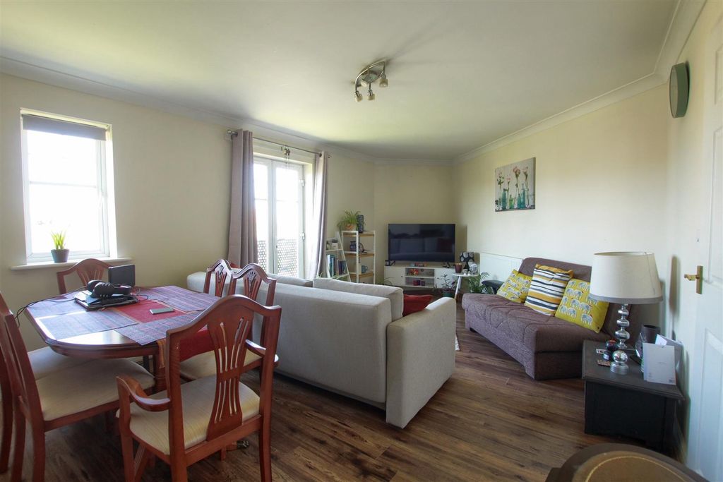 Property photo 3 of 8 Rb8.Jpg