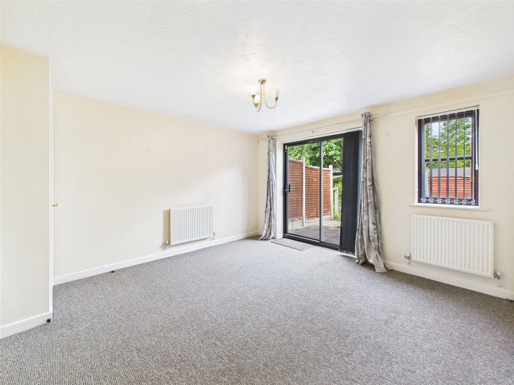 Property photo 2 of 12 Picture No. 16