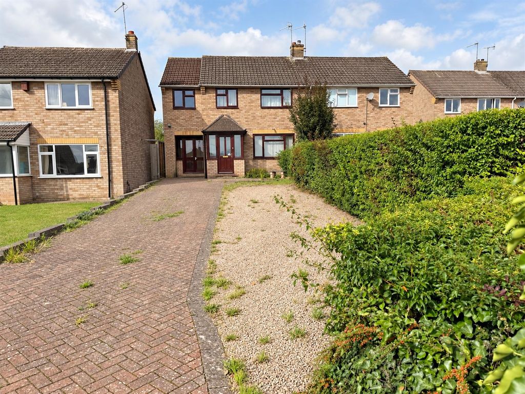Property photo 1 of 16 Front