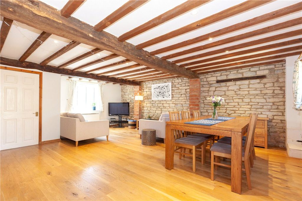 Property photo 2 of 12 Picture No. 02