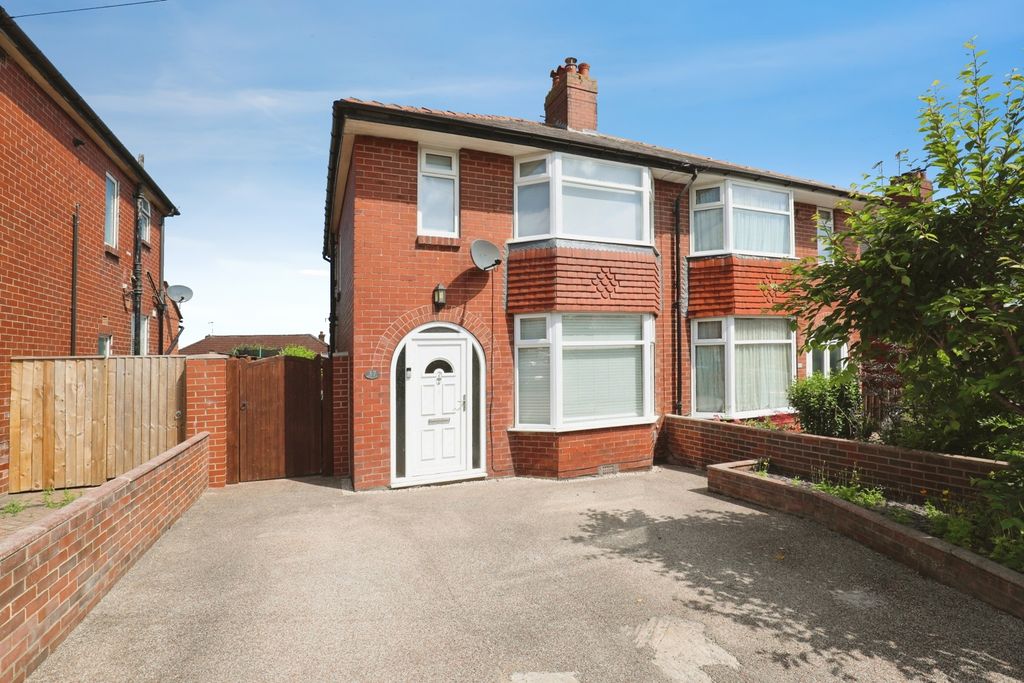 Property photo 1 of 24 Pbox-Img.Jpg