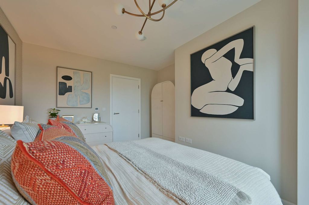 Property photo 1 of 38