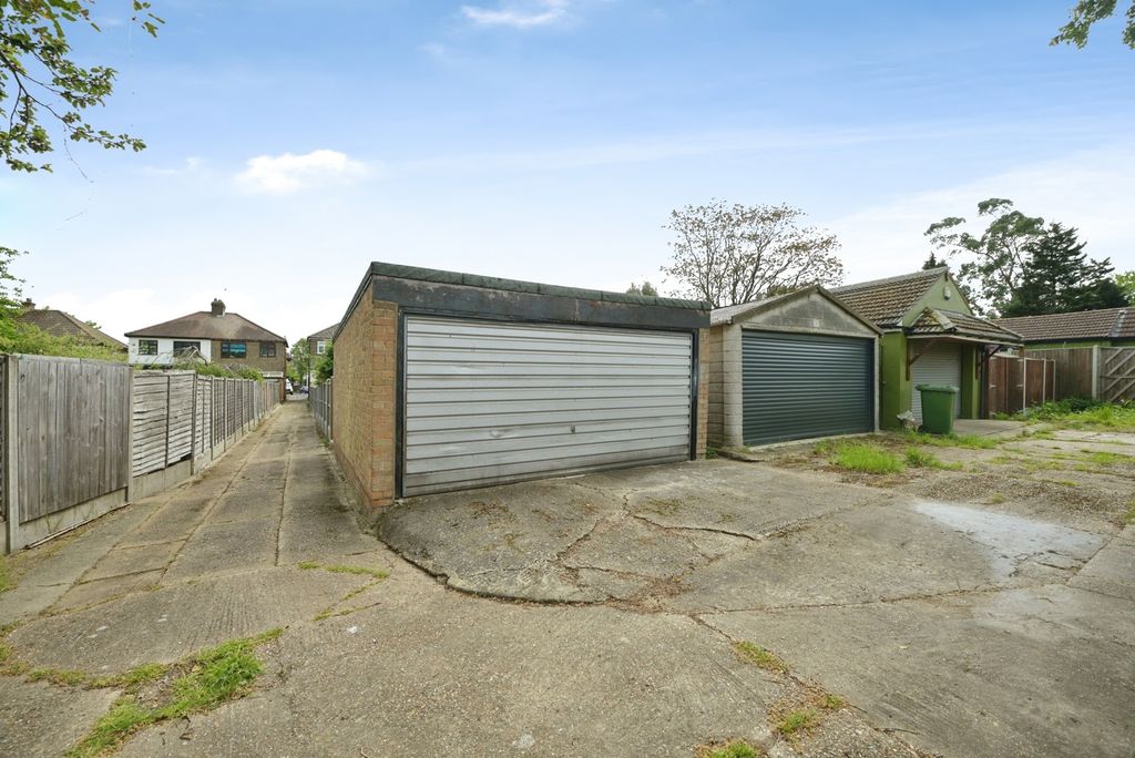 Property photo 3 of 15 Pbox-Img.Jpg