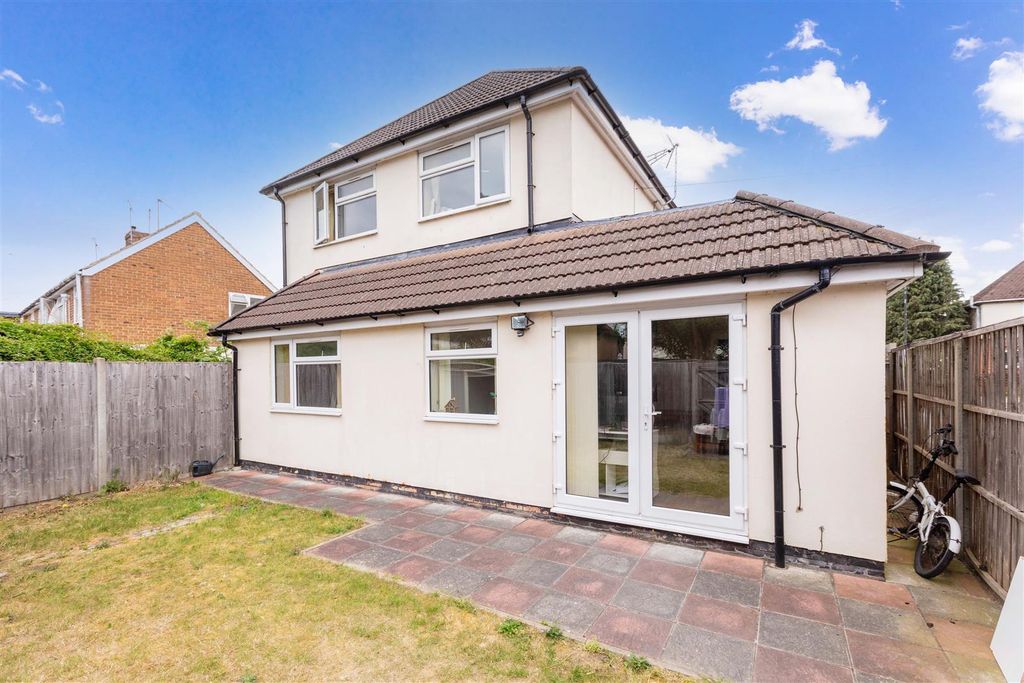 Property photo 2 of 13