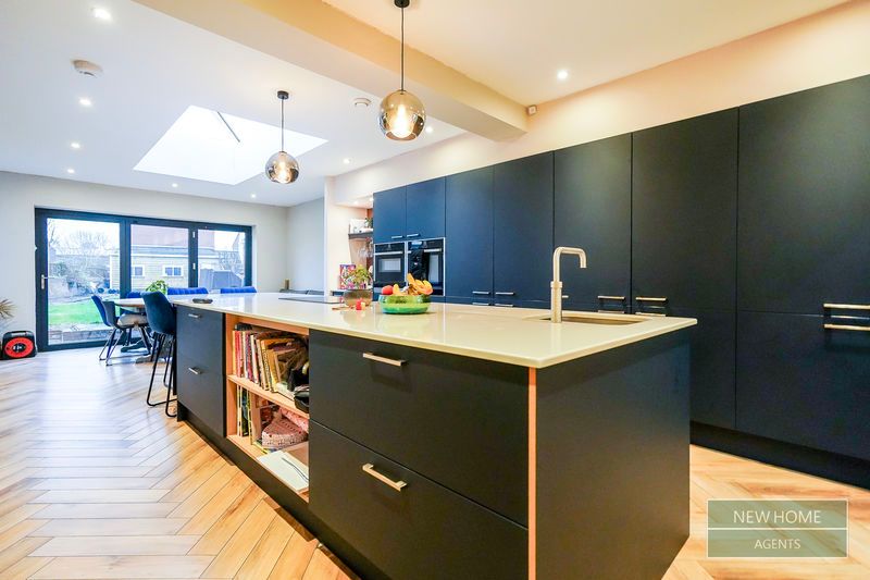 Property photo 3 of 15 Photo 9